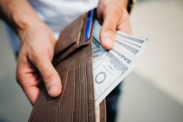 Cash Close Up Counting