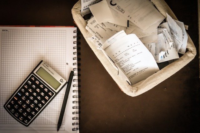 Money-Calculator-Garbage-Bills-Receipts